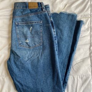 AE Mom/Straight leg jeans